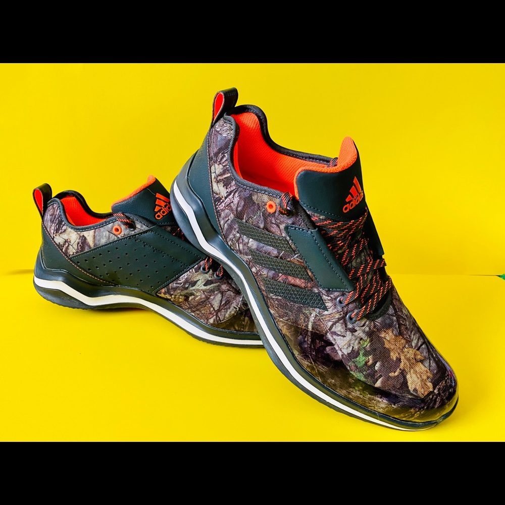 ADIDAS CAMO SPEED TRAINER 3.0 TURF SHOE: men’s 11
